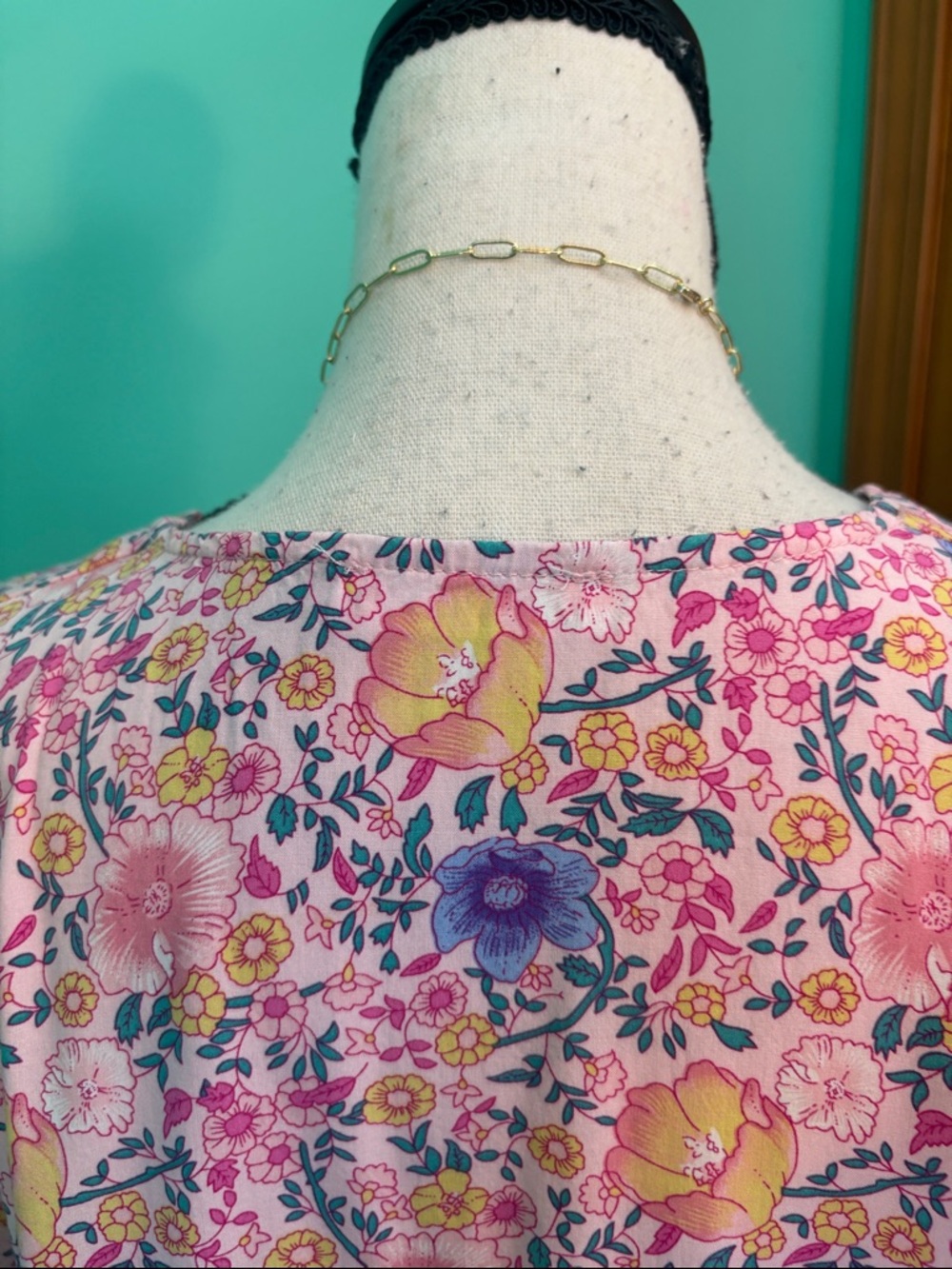 Pink Floral V-Neck Maxi Dress with Short Sleeves - Picture 7 of 16